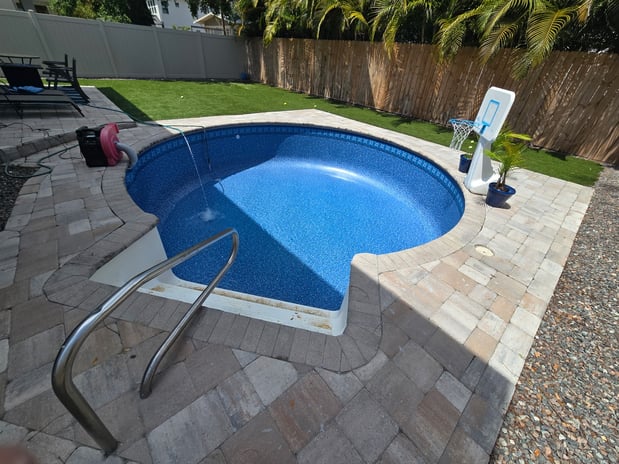 Images Paradise Palm Pools Inc