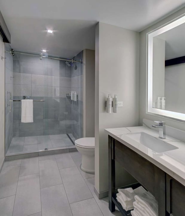 Images Embassy Suites by Hilton Virginia Beach Oceanfront Resort