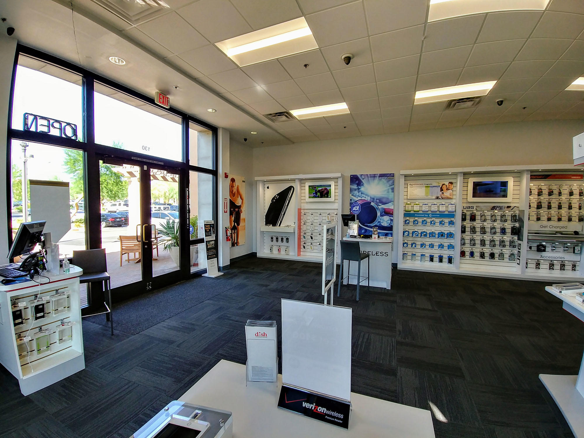 Verizon Authorized Retailer – GoWireless Photo