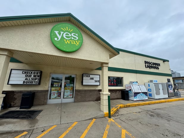 Images CoinFlip Bitcoin ATM - Yesway #1176 (Fort Pierre)