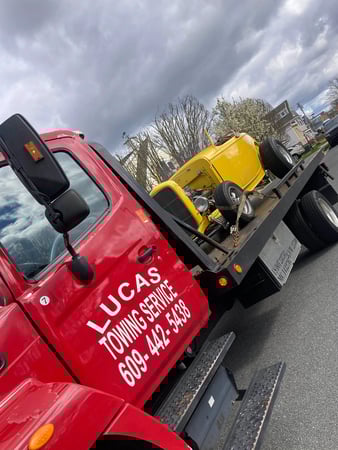 Images Lucas Towing Service LLC