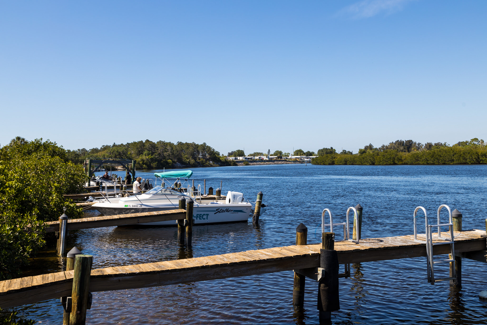 Docks at River Vista RV Park in Ruskin, FL