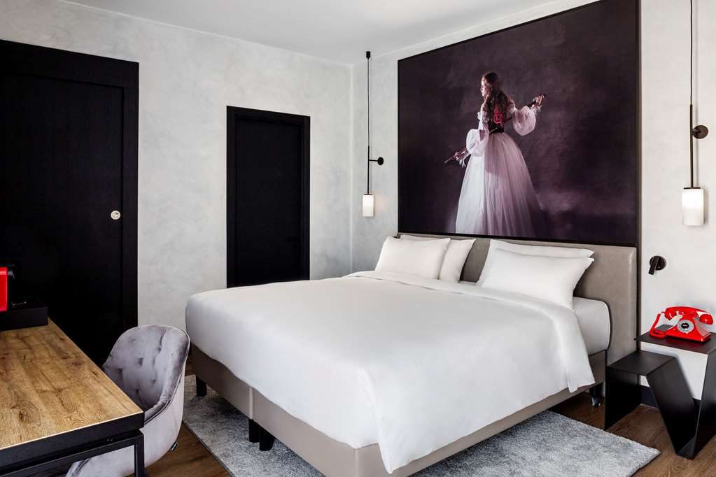Images Radisson RED Madrid