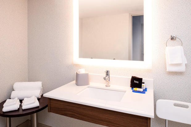 Images Holiday Inn Express Towson Baltimore N by IHG