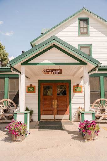 Chico Hot Springs Resort & Day Spa Image