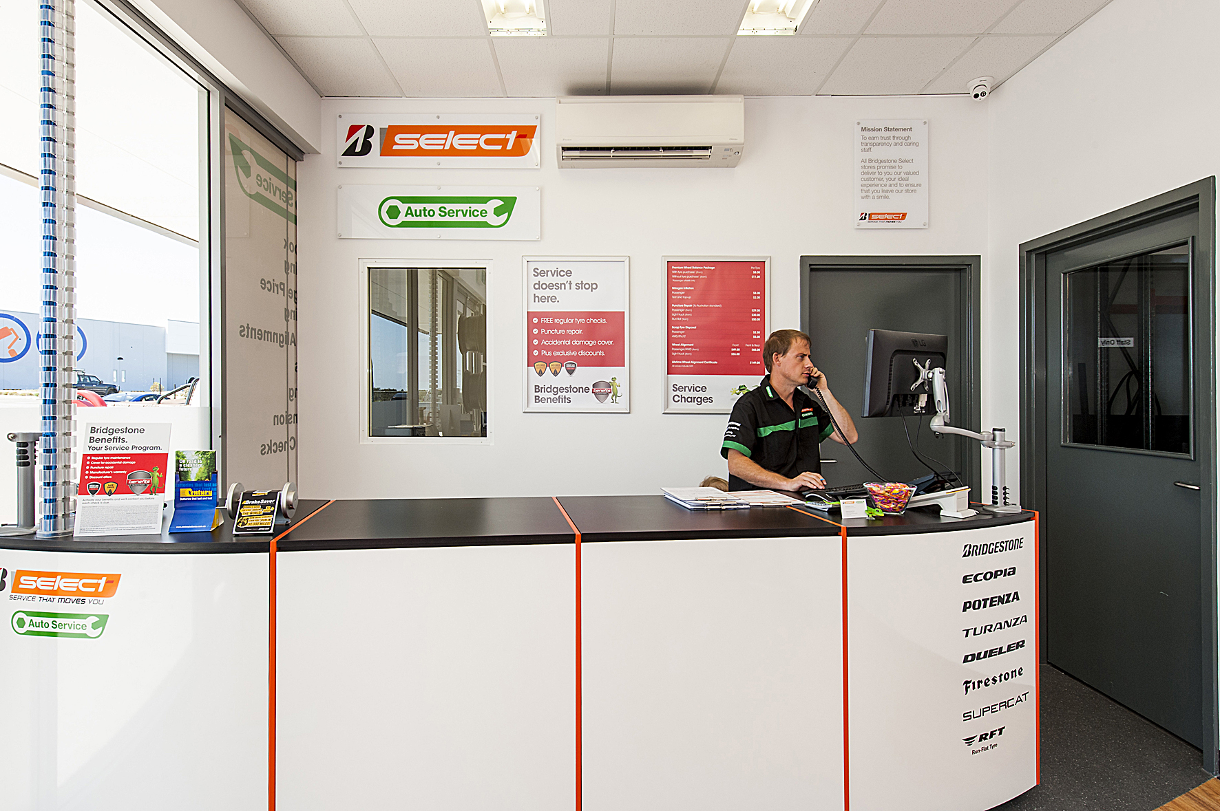 Images Bridgestone Select Tyre & Auto Butler