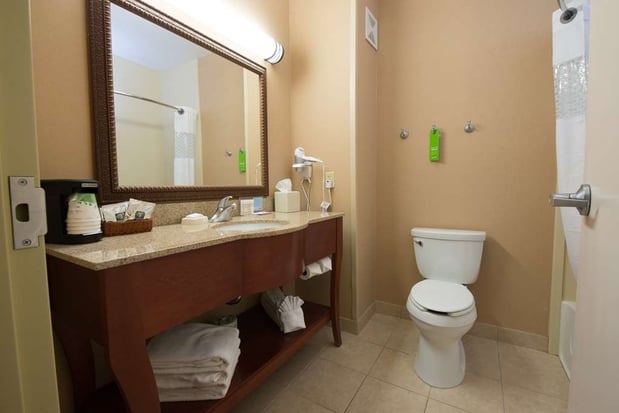 Images Hampton Inn Bismarck North
