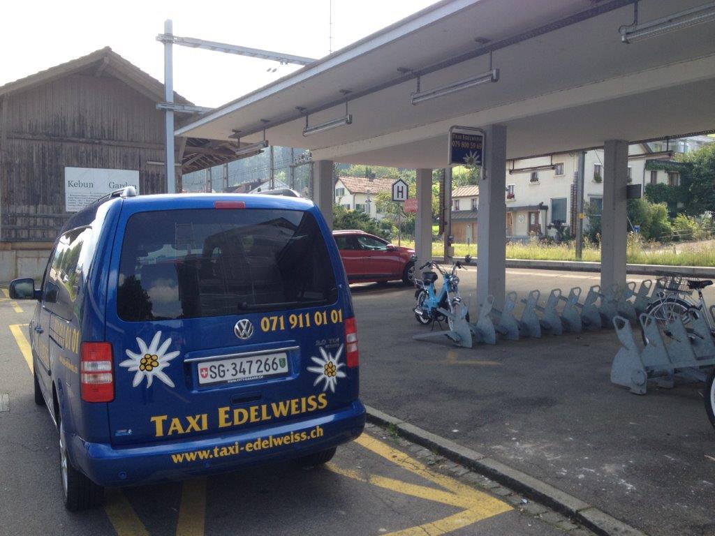 Taxi Edelweiss, Neuhausweg 2 in Münchwilen