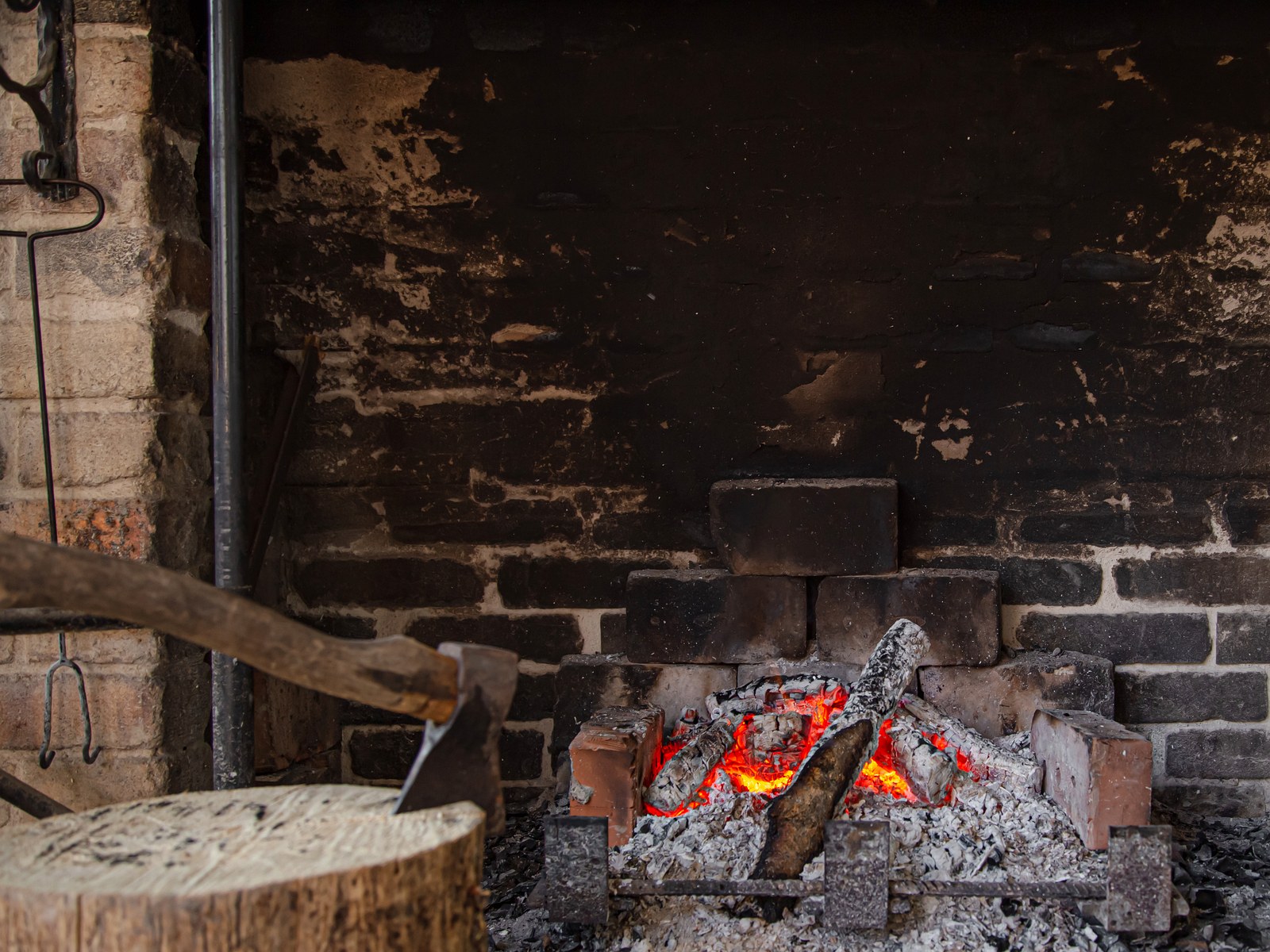 Caden & Sons Chimney Cleaning
