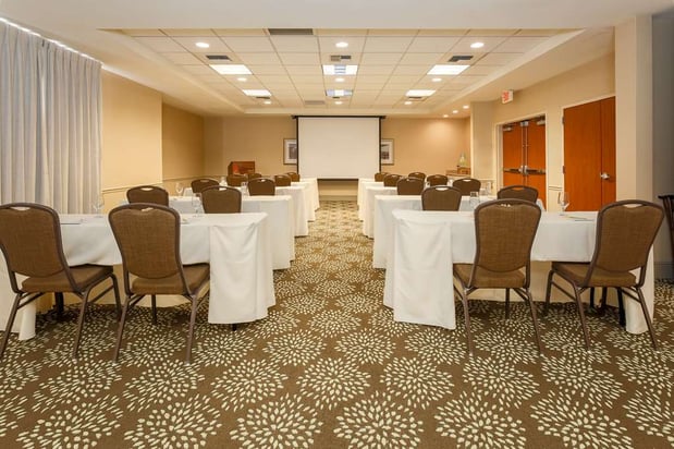 Images Hilton Garden Inn Bakersfield