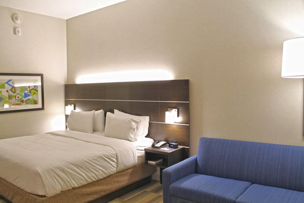 Images Holiday Inn Express & Suites St. Louis South - I-55 by IHG