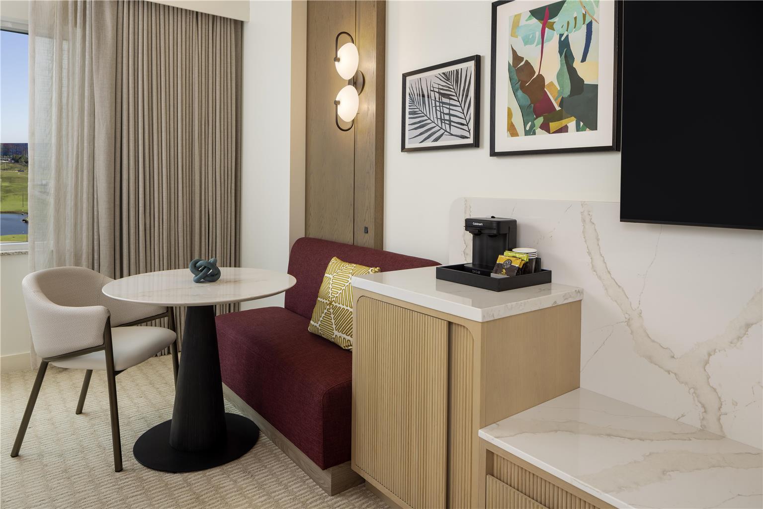 Guest room 