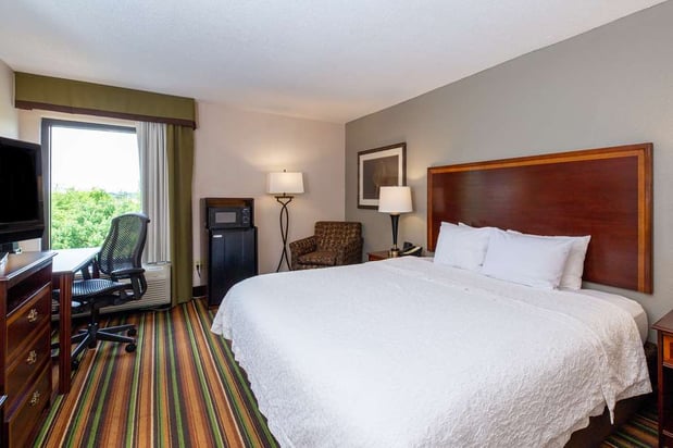 Images Hampton Inn Winston-Salem Hanes Mall