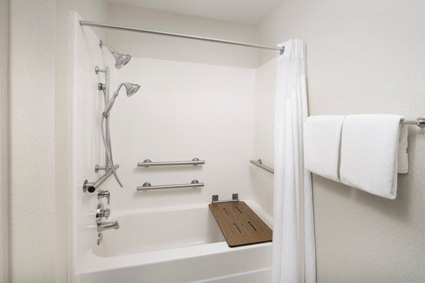 Images Holiday Inn Express Knoxville-Strawberry Plains by IHG