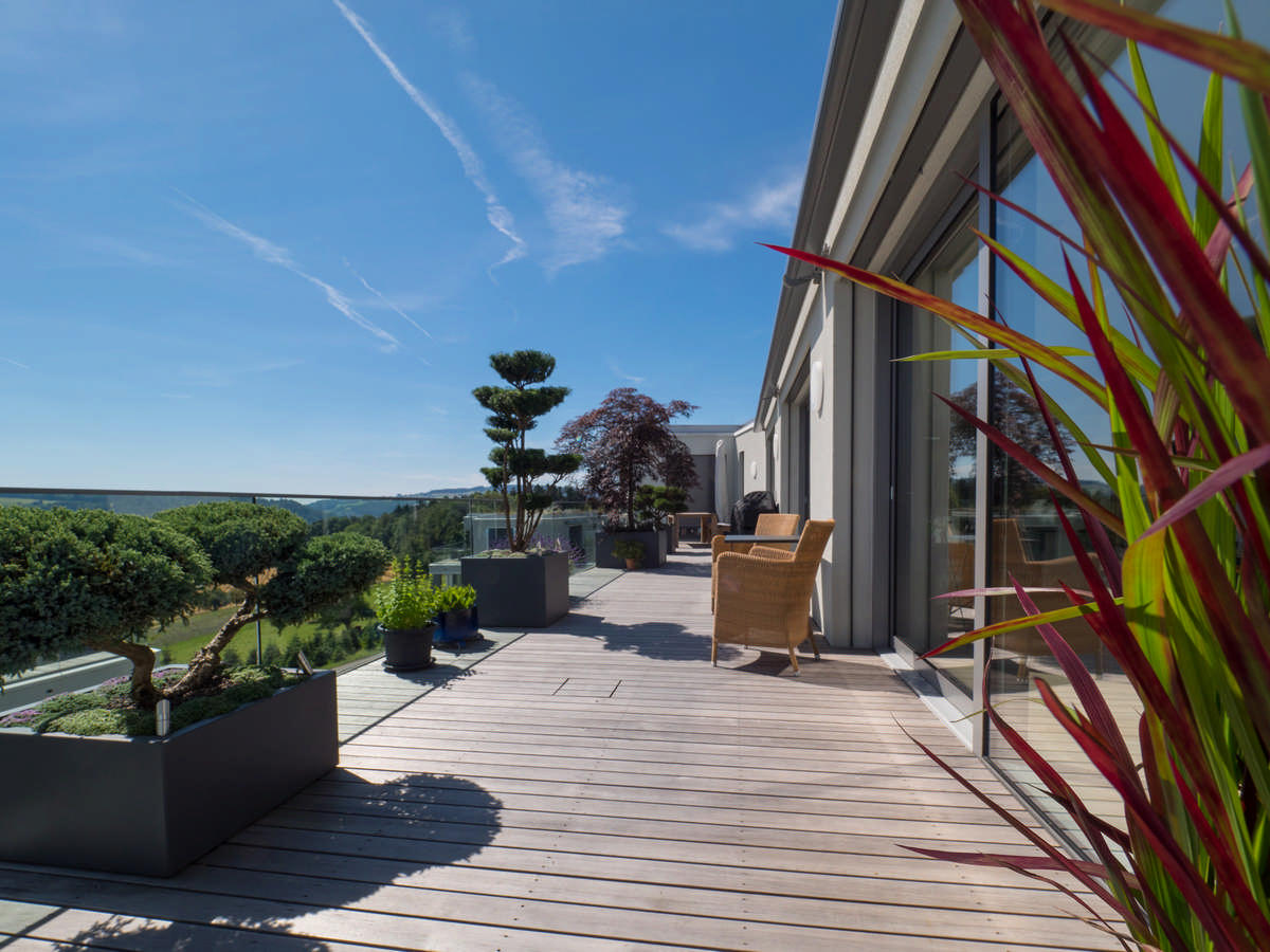 Silvedes AG, Bellevue in Brütten