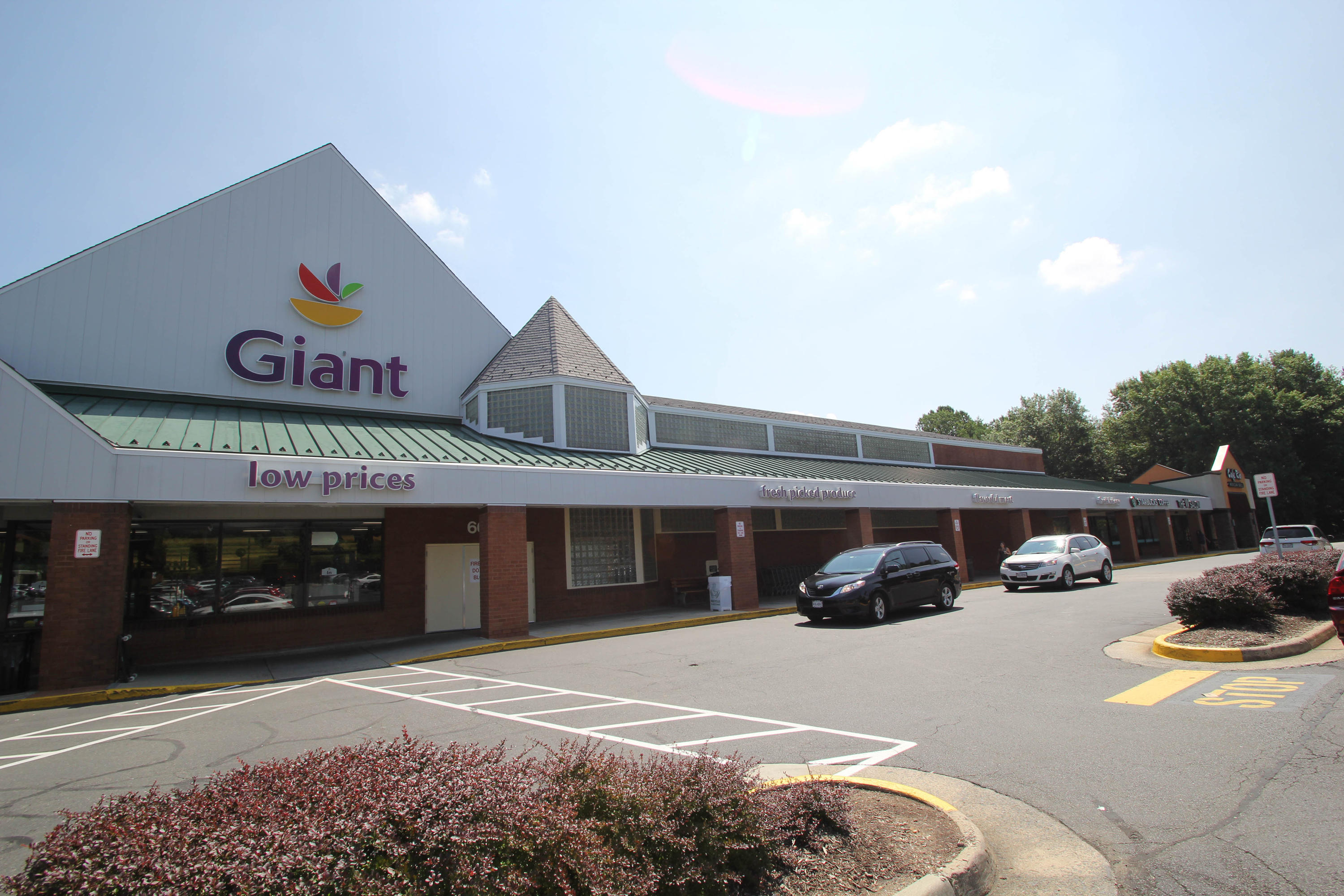 Giant Food - Burke, VA 22015 - (703)425-0360 | ShowMeLocal.com