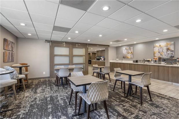 Images SureStay Plus by Best Western Chicago Lombard
