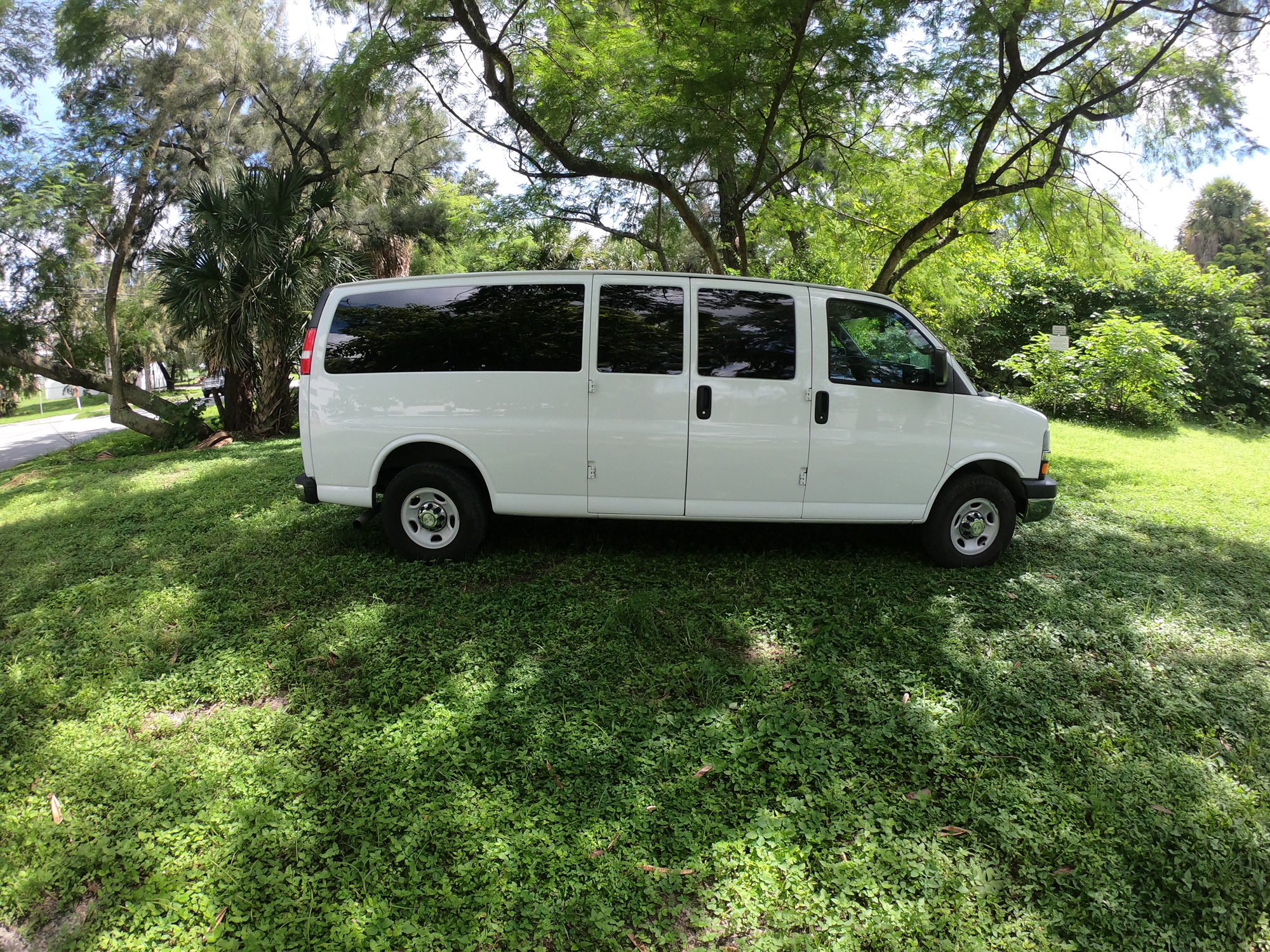 Carl's Van Rentals Tampa (813)872-7111