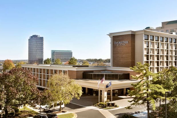 Images DoubleTree by Hilton McLean Tysons