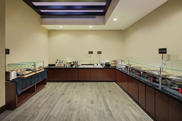 Images Embassy Suites by Hilton Detroit Troy Auburn Hills