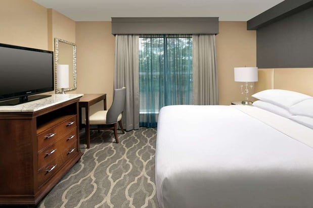 Images Embassy Suites by Hilton Atlanta Airport