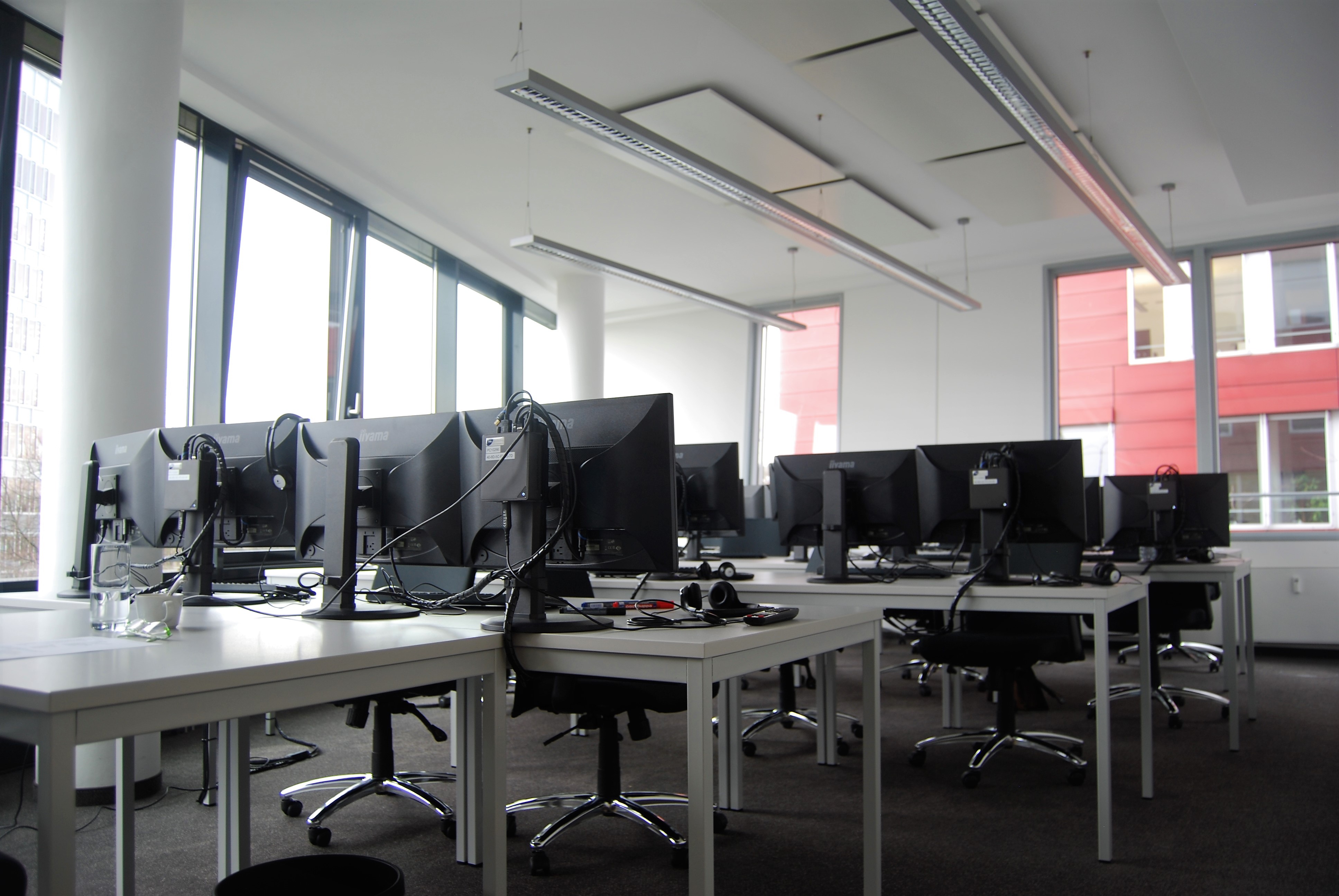 New Horizons, Grafenberger Allee 337b in Düsseldorf