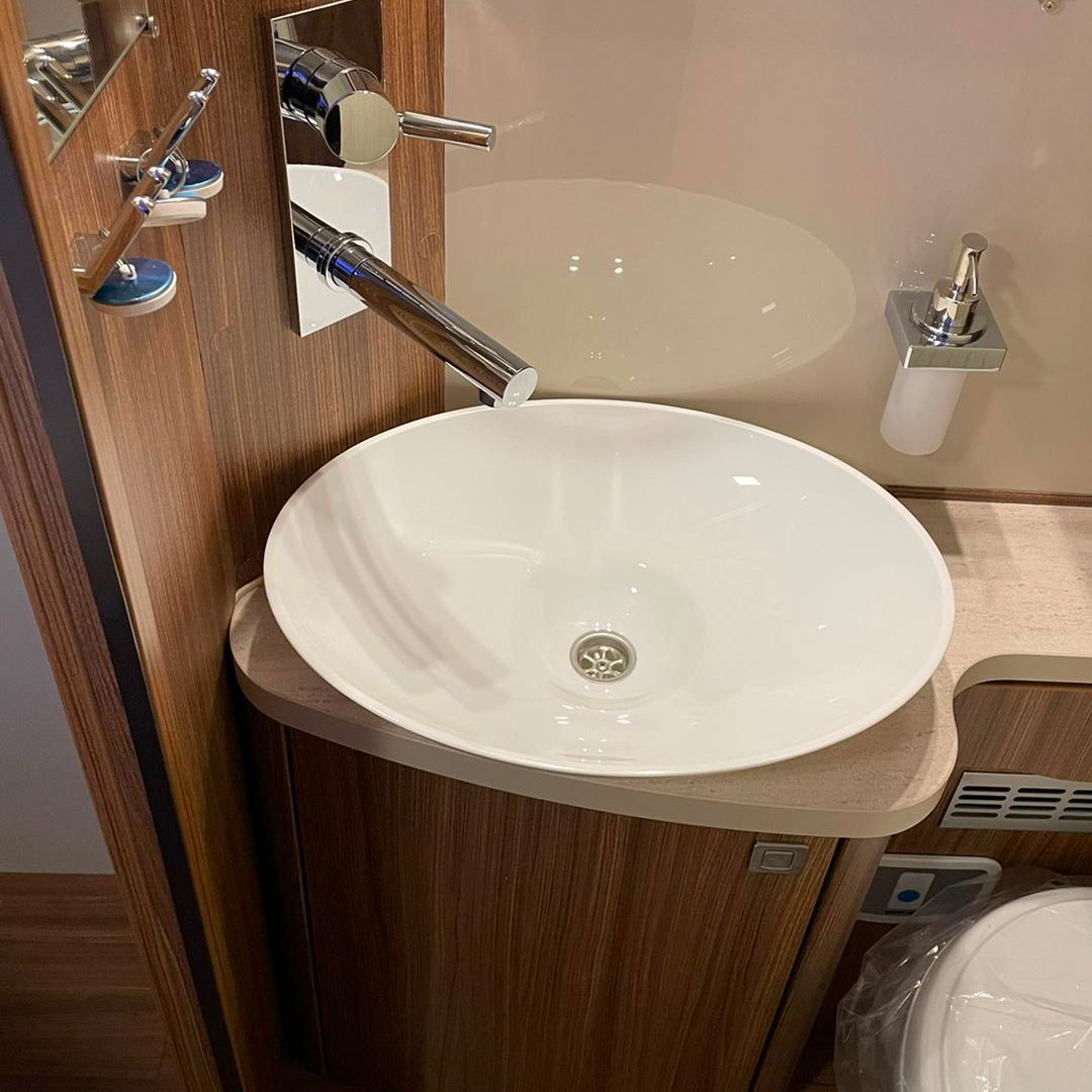 Images Alquiler De Autocaravanas LuxuryVan Cantabria