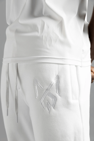 Images MILKWHITE APPAREL