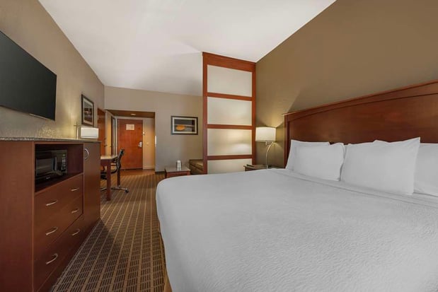 Images Best Western Plus Peak Vista Inn & Suites
