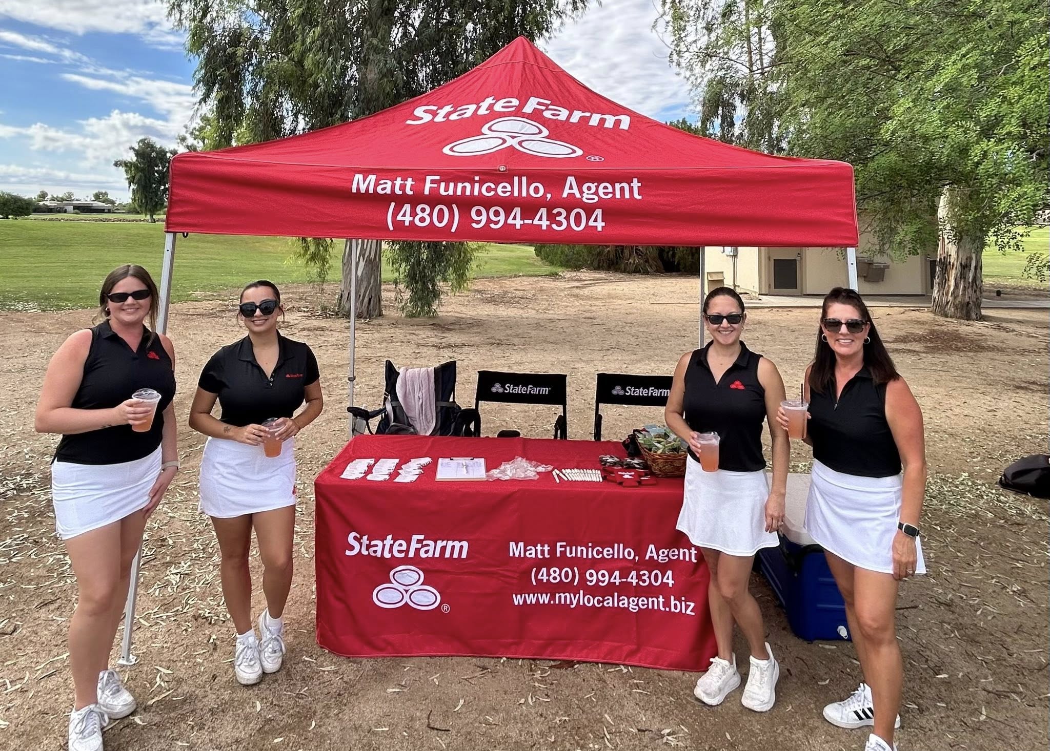 Proud to be Good Neighbors and to support our local communities. Yesterday our team was on hand at the sold out golf tournament benefiting Habitat for Humanity Central Arizona and enjoying the enthusiastic golfers and the beautiful weather!