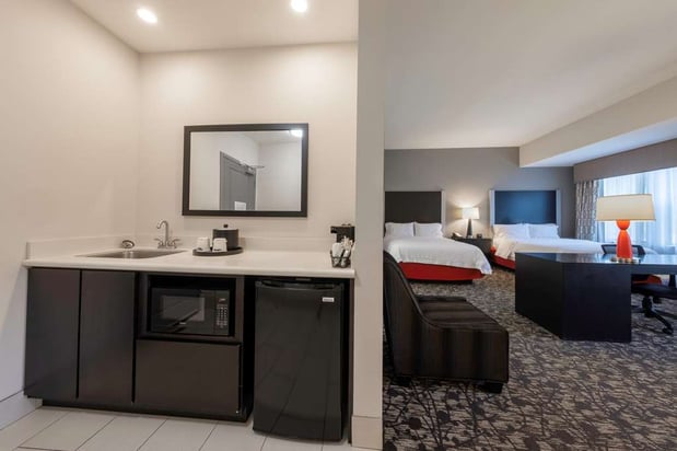 Images Hampton Inn & Suites DuPont