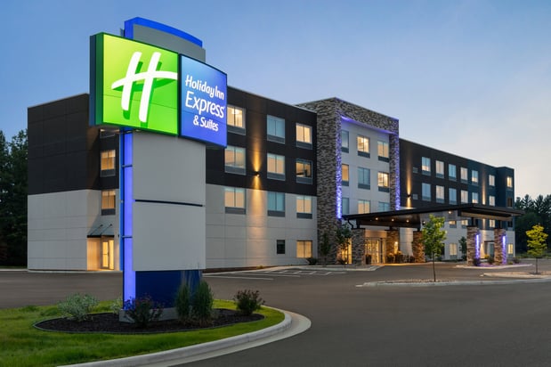Images Holiday Inn Express & Suites Rhinelander by IHG