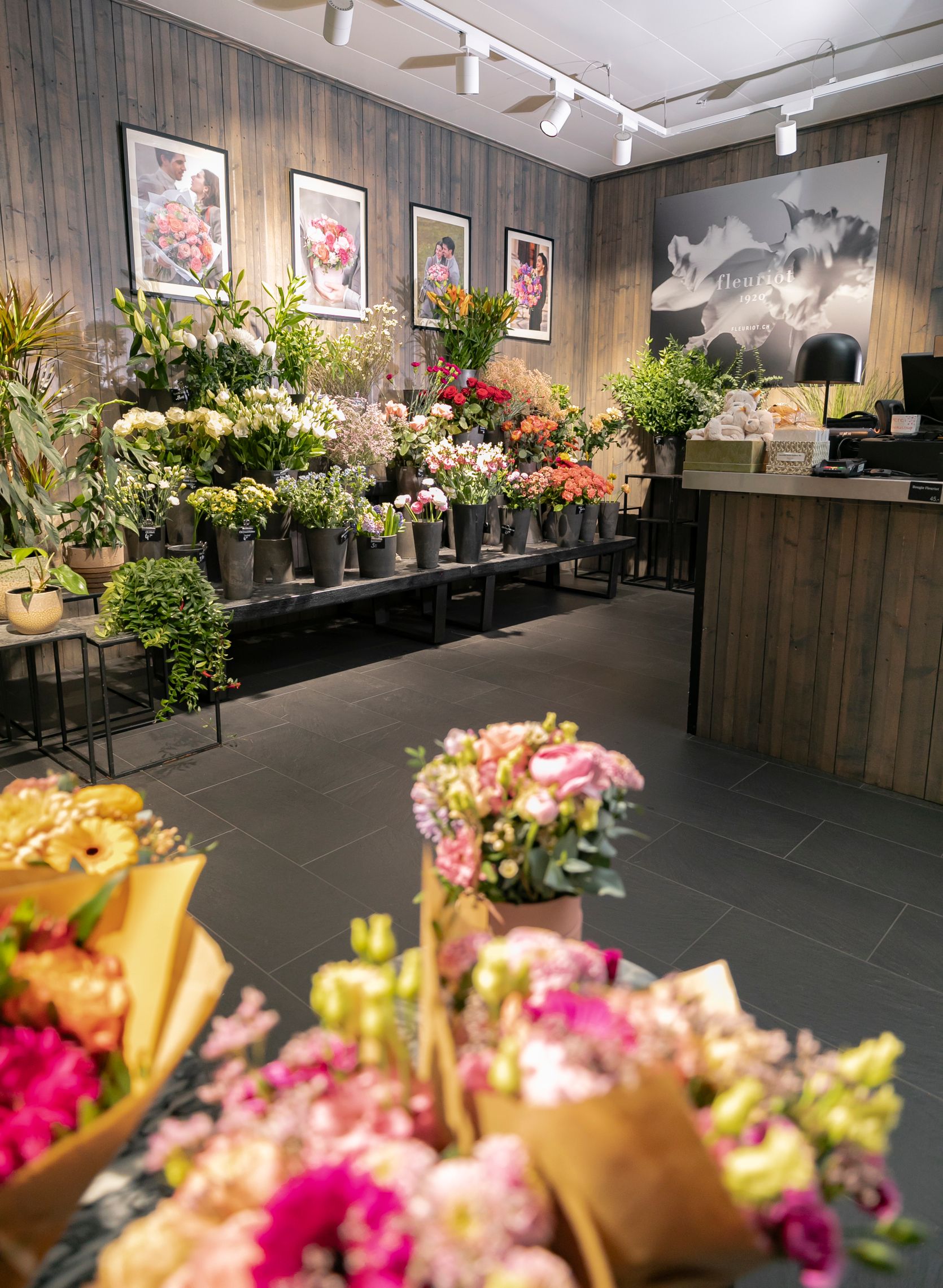 Bilder Fleuriot Fleurs, Fleuriste Gare O'Vives