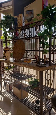Images J and B Furniture Consignments