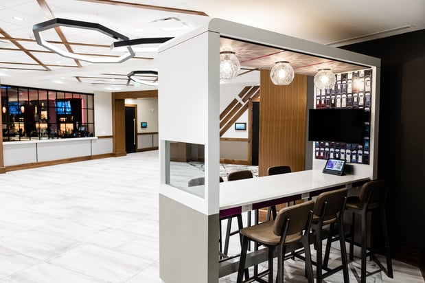 Images Crowne Plaza Lansing by IHG