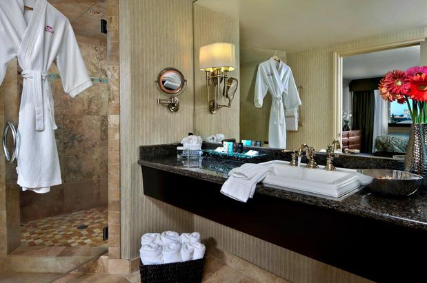 Images Crowne Plaza Portland-Downtown Conv Ctr by IHG