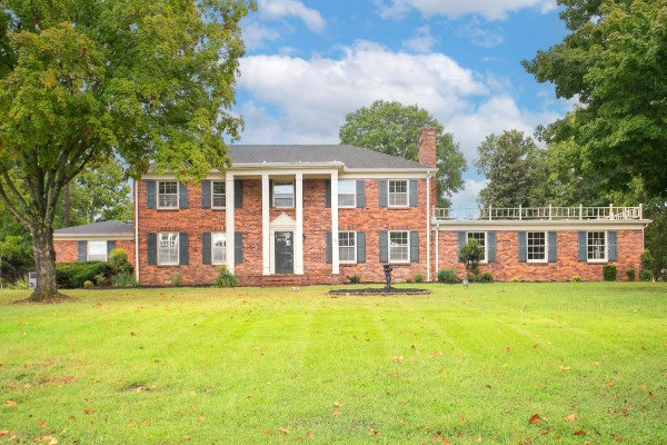 Images Crown Realty Experts
