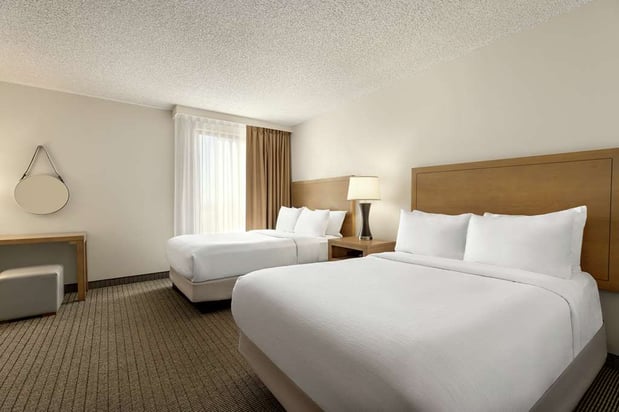 Images Embassy Suites by Hilton Denver International Airport