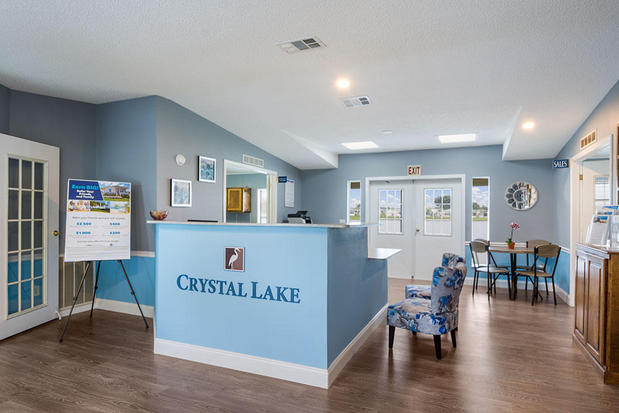 Images Crystal Lake - Zephyrhills