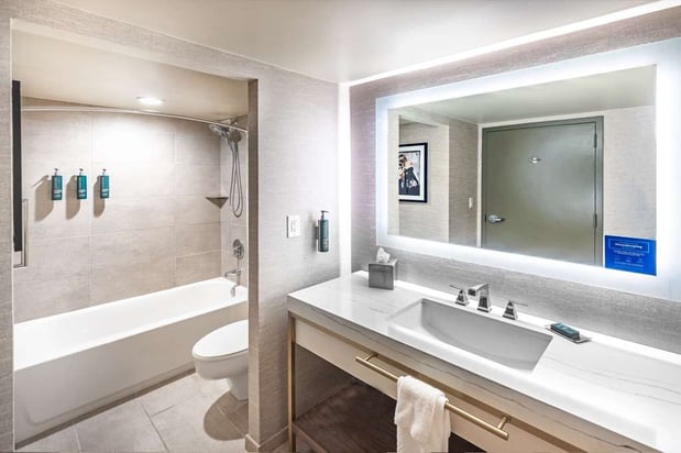 Images DoubleTree by Hilton Hotel Tulsa Downtown