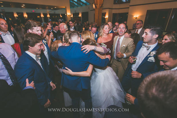 Images Sugarbomb Entertainment - Philadelphia Wedding Bands and DJs