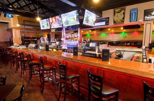 Images Alibi Bar & Grill