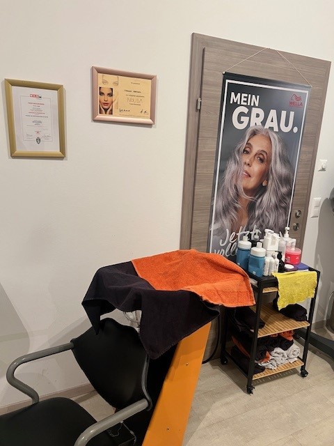 Bild 2 von Friseurstudio HairZstück