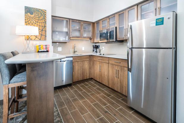 Images Staybridge Suites Florence - Cincinnati South by IHG