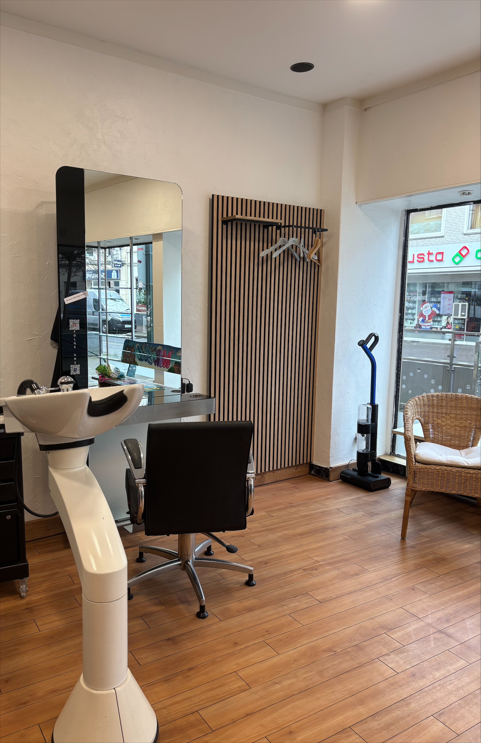 Der Salon- Friseur in Düsseldorf Eller, Gumbertstr. 138 in Düsseldorf