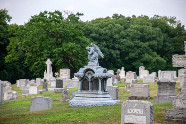 Images Saint James Cemetery