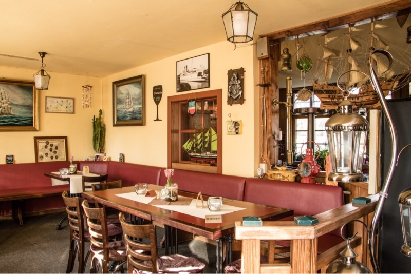 Gaststätte und Pension Schinkenkrug, Markgrafenheiderstraße 1 in Rostock - Hinrichshagen