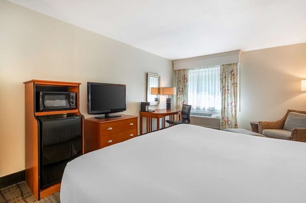 Images Best Western Plus University Park Inn & Suites