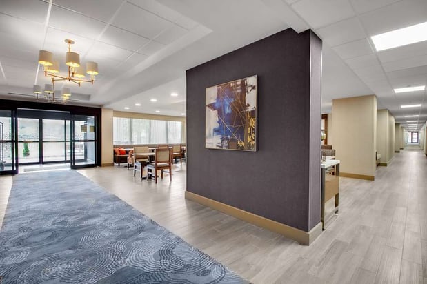 Images Hampton Inn Birmingham-Colonnade 280
