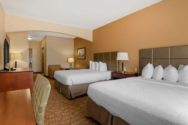 Images Best Western Plus Butterfield Inn